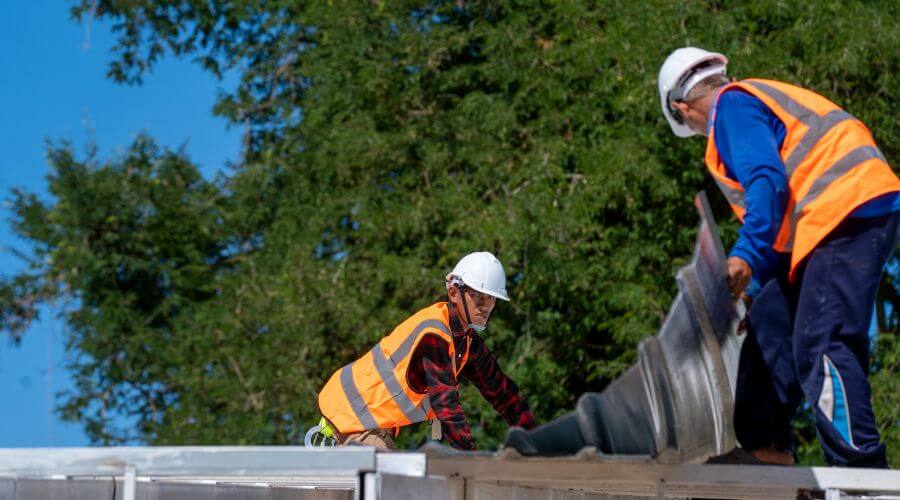 Expert Emergency Roof Repairs services in South Williamson, KY